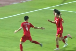 U17 Việt Nam dùng bài bóng bổng, mở tỷ số tưng bừng trước U17 Malaysia