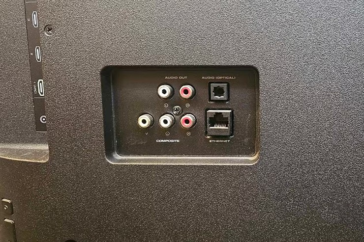 Bộ chuyển đổi Ethernet USB giúp bổ sung cổng Ethernet gigabit vào Smart TV.