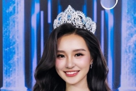 Điều chưa tiết lộ về nàng á hậu 22 tuổi có vòng 3 gần 100cm