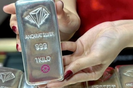 Giá bạc hôm nay 24 - 4: Trung Quốc nhập khẩu bạc cao nhất lịch sử