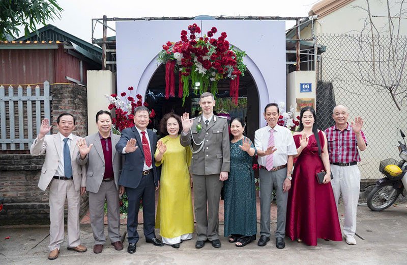 Anh Jan được học trò cũ của mẹ đồng hành trong ngày cưới&nbsp;