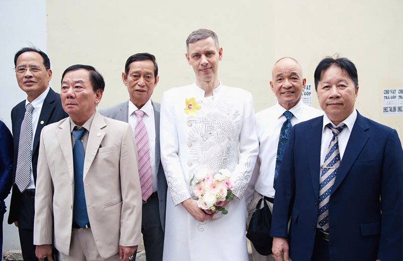 Anh Jan được học trò cũ của mẹ đồng hành trong ngày cưới&nbsp;