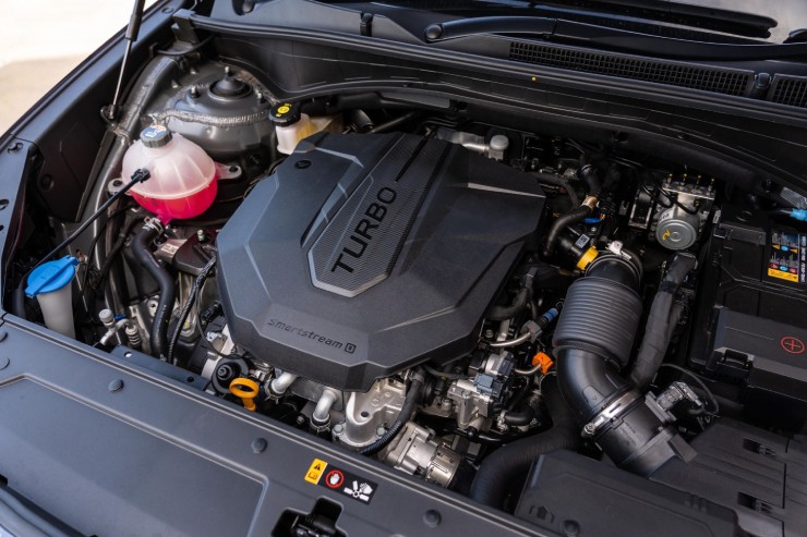 Ưu nhược điểm của Hyundai SantaFe khi so sánh với Mazda CX-8 - 10