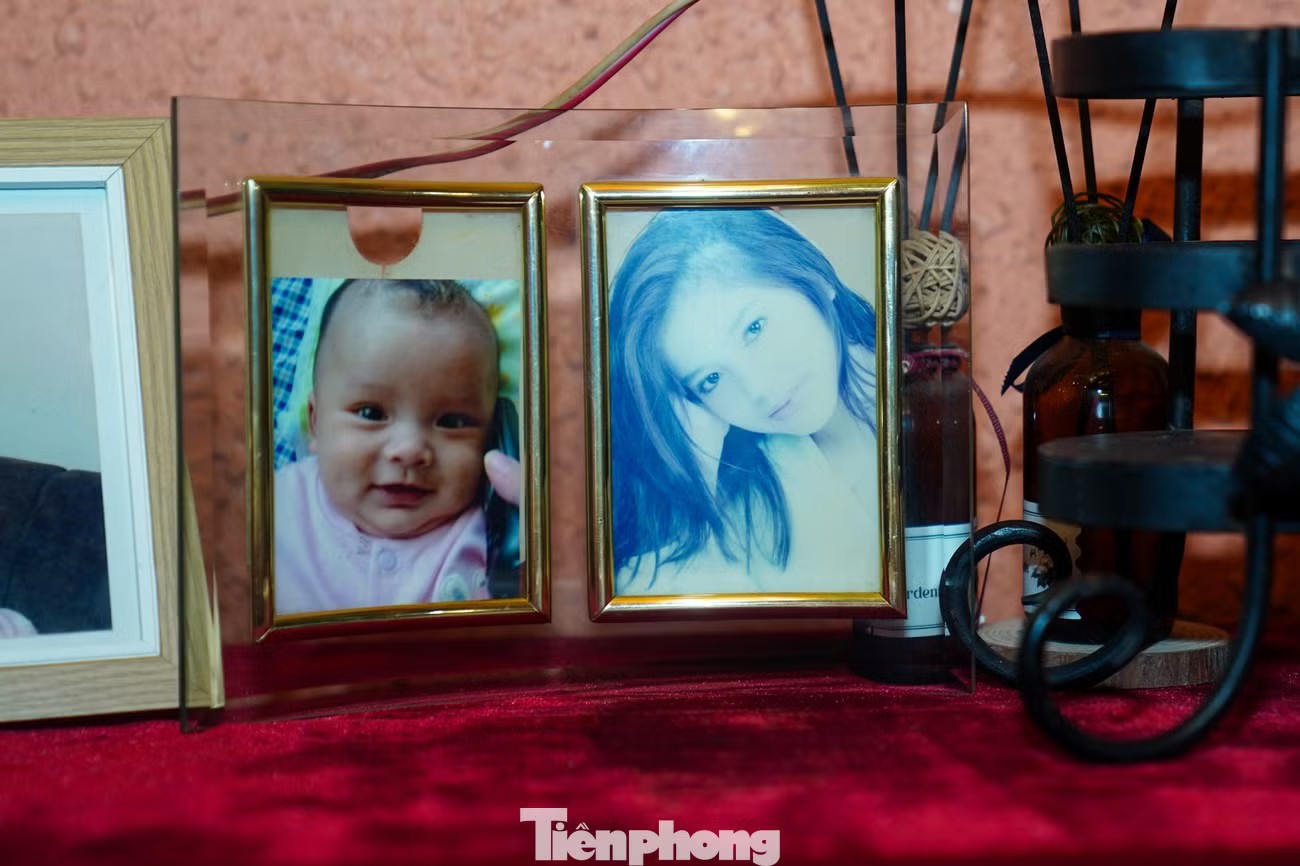 Bên trong nhà phố rộng 50 m2, trị giá hơn 20 tỷ đồng của NSND Lan Hương và NSƯT Tất Bình.