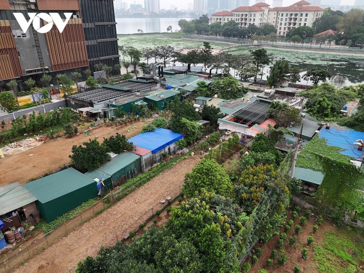 Dự án có tổng mức đầu tư hơn 39 tỷ đồng từ ngân sách, bao gồm các hạng mục như đường dạo, sân khấu có mái che, dàn hoa nghệ thuật, đài phun nước, hệ thống chiếu sáng và cây xanh đồng bộ.