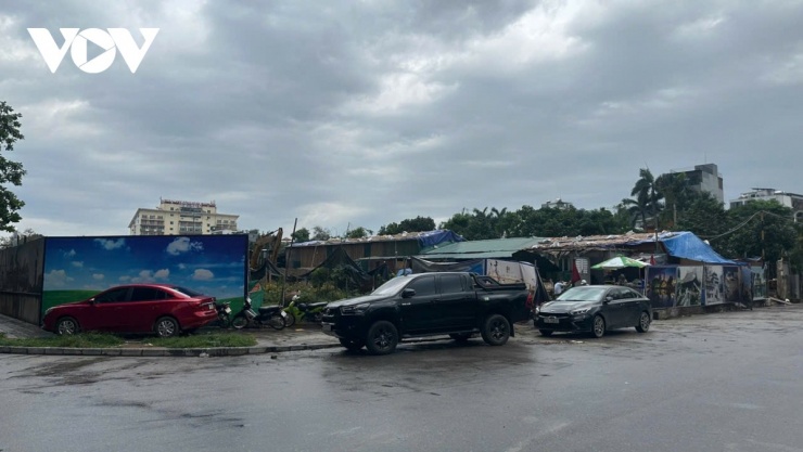 Trong bức tranh đô thị ngày càng phát triển, những khoảng xanh như Quảng Bá được xem là “lá phổi mềm”, góp phần giữ nhịp sống cân bằng, hài hòa cho Thủ đô.