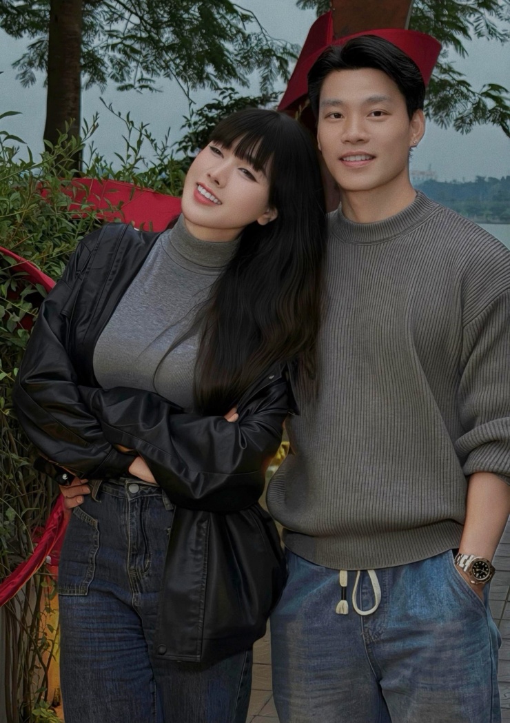 Thời trang sánh đôi của hậu vệ Vũ Văn Thanh và bạn gái - 4