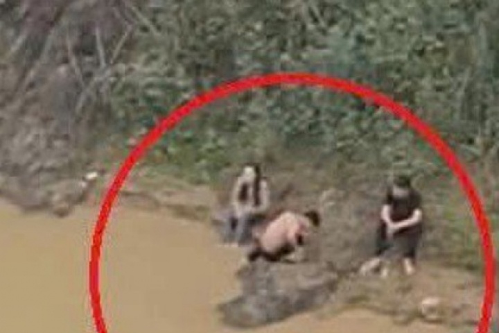 VIDEO: Hai nam sinh lao xuống sông cứu nữ sinh lớp 11 nhảy cầu