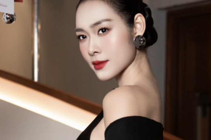 Nữ diễn viên là mẹ đơn thân ở tuổi 33: Kinh doanh 3 công ty, nhà 100m2 quận 7 và 4 phim trăm tỷ