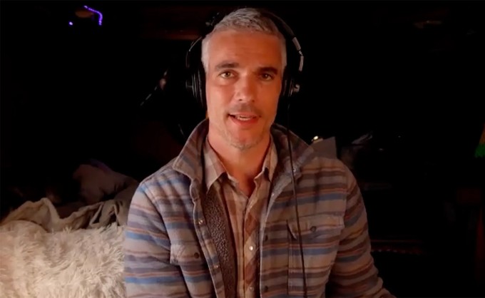 Josh Kloss trong cuộc phỏng vấn.