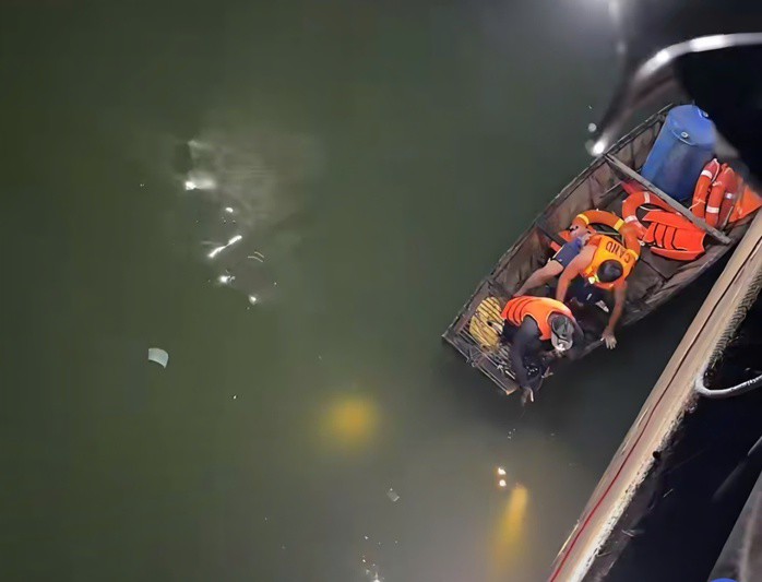 Cơ quan chức năng tìm kiếm đôi vợ chồng trẻ