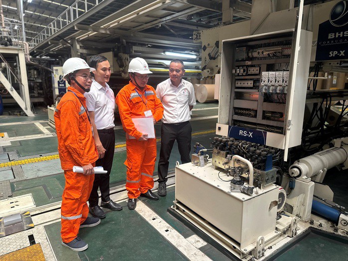 Khách hàng sản xuất, kinh doanh cần chú ý thay đổi thói quen sử dụng điện vào giờ cao điểm