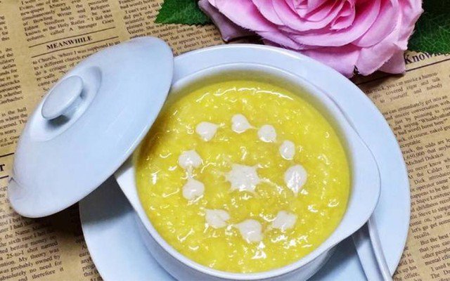 Chè đậu xanh thanh nhiệt, giải độc, bổ khí nhẹ.
