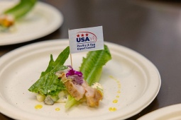 Salad gà Mỹ xốt kem chanh dây: Tuyệt chiêu cho tín đồ Eat Clean khoa học