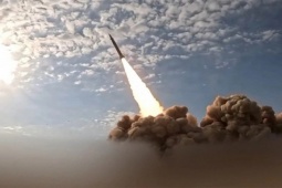 Iran tuyên bố 'còn đáng kể tên lửa chưa dùng'