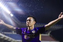 Hà Nội FC thắng Ninh Bình, Văn Quyết nói: 'Có 3 Hoàng Đức cũng vậy'