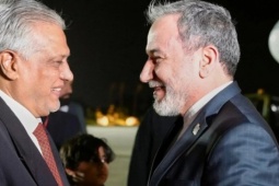 Điều bất thường khi Bộ trưởng Ngoại giao Iran đến Pakistan