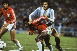 ĐT Argentina và nghi án "mua độ" đáng ngờ nhất lịch sử World Cup trị giá 35.000 tấn gạo