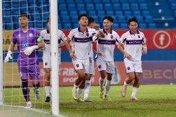 Trực tiếp bóng đá Becamex TP.HCM - Nam Định: Bàn mở điểm chớp nhoáng (V-League)