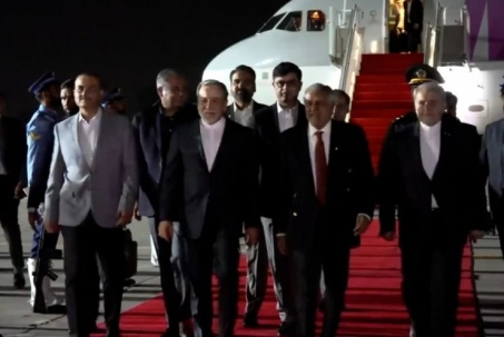 Chiến sự Iran ngày 25/4: Iran không gặp phái đoàn Mỹ tại Pakistan; Mỹ tuyên bố cuộc chiến nhằm "tự vệ" và bảo vệ Israel