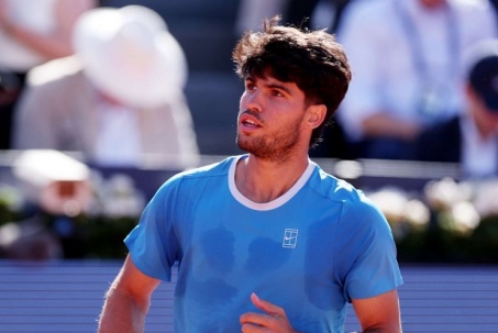 Alcaraz bỏ Roland Garros gây sốc: Nadal lên tiếng, Sinner nói gì khi hưởng lợi nhất?