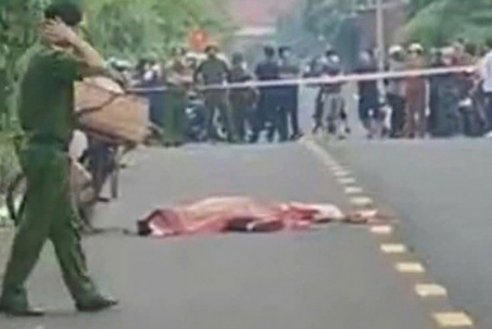 Người phụ nữ tử vong bất thường trên đường, cơ thể có nhiều vết thương