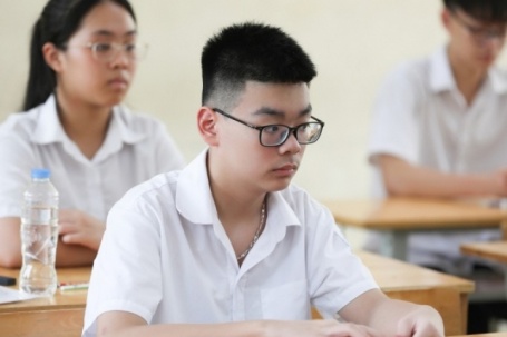 Học sinh thi lớp 10 ở Hà Nội năm 2027 tăng 'phi mã'