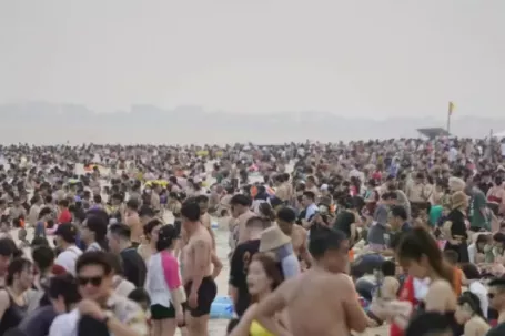 Cô Tô 'cháy' phòng, du thuyền Hạ Long sắp hết chỗ