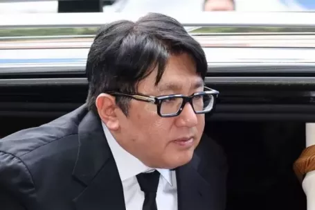 'Ông lớn' đằng sau nhóm nhạc BTS sẽ bị bắt giữ vào hôm nay?