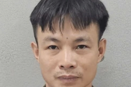 Say rượu, người đàn ông châm lửa đốt cháy xưởng gỗ