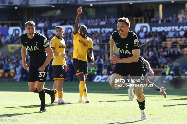 Palhinha ghi bàn thắng quý như vàng mang về 3 điểm cho Tottenham