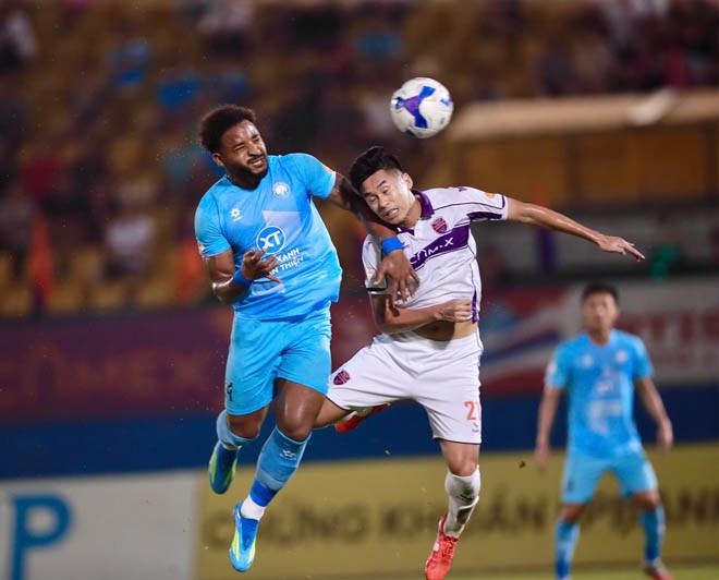 Trực tiếp bóng đá Becamex TP.HCM - Nam Định: Không có bàn vượt lên (V-League) (Hết giờ) - 2