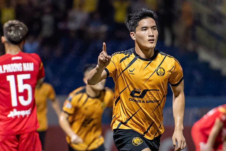 Ngọc Mỹ tỏa sáng đúng lúc