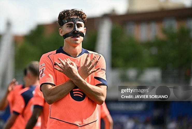 Fermin Lopez ăn mừng bàn thắng