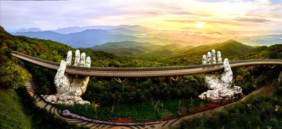 Cầu Vàng – công trình do Sun Group kiến tạo đã gây rúng động thế giới ngay từ khi vừa ra mắt