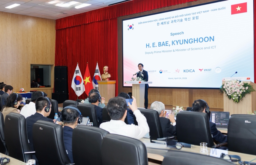 Toàn cảnh Diễn đàn Khoa học Công nghệ và Đổi mới sáng tạo Việt Nam – Hàn Quốc.