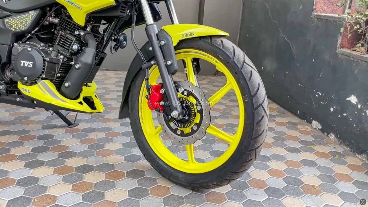 Xe côn tay giá ngang Honda Future gây chú ý nhờ trang bị “có 1-0-2” - 4