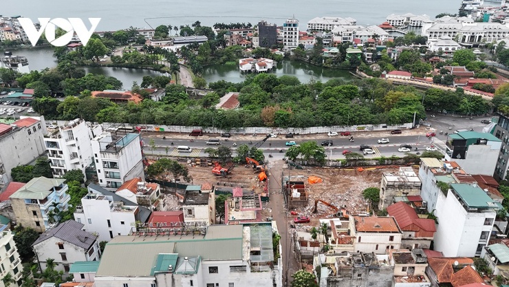 Khu vực tiếp giáp với đường Nghi Tàm