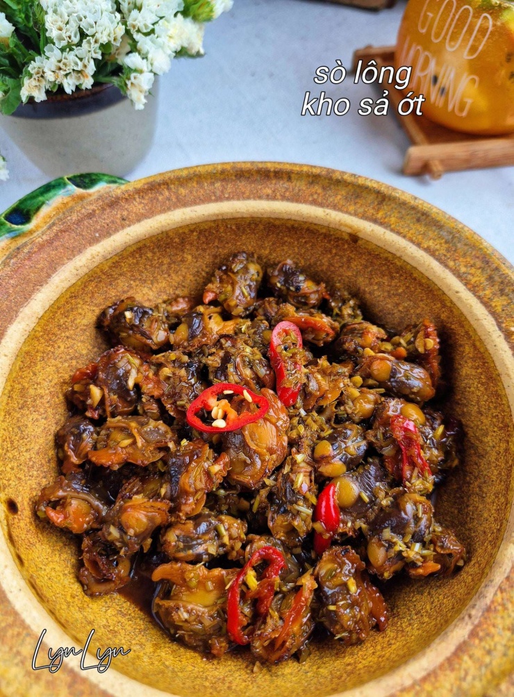 Loại thịt màu đỏ nâu, giàu sắt kẽm hơn tôm và cua, giúp bổ máu, tăng vi chất, nấu món này ăn đậm đà hao cơm - 1