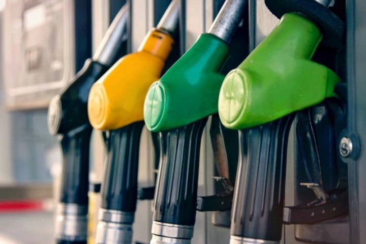 Giá xăng dầu hôm nay 26/4: Tiếp tục diễn biến trái chiều