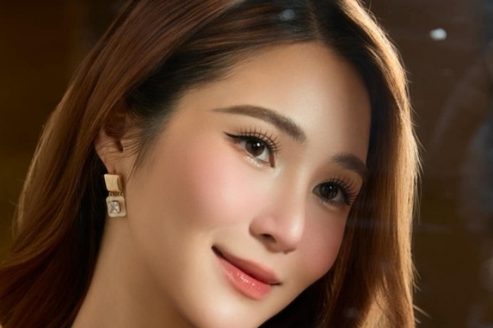 Hương Tràm: 'Sống chậm để học cách thấu hiểu'