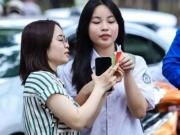 Hà Nội: Gần 190.000 học sinh thi lớp 10 năm tới, phụ huynh "mất ăn mất ngủ" vì tỷ lệ chọi kỷ lục chưa từng có