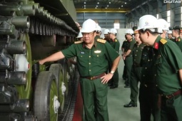 Nước ngoài ngạc nhiên khi Việt Nam chế tạo bản nâng cấp vượt trội của xe tăng PT-76