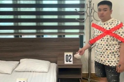 Tài xế taxi bị tố quan hệ tình dục nhiều lần với nữ nhân viên 14 tuổi làm ở quán karaoke