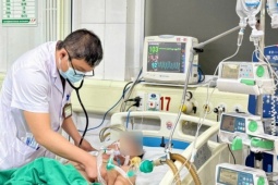 Chủ quan với triệu chứng cúm B, nhiều người vào viện khi đã suy hô hấp