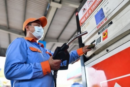 Giá xăng dầu hôm nay 26/4 mới nhất: Dầu thế giới tăng mạnh, giá xăng chờ diễn biến tiếp theo