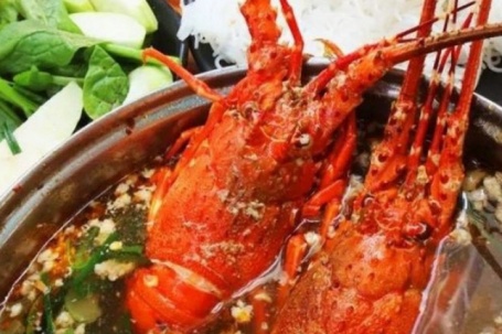 Lẩu tôm hùm chua cay, đậm đà siêu hấp dẫn tại nhà với cách làm đơn giản