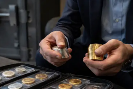 Vàng rơi dưới mốc 4.700 USD, chỉ là hạ nhiệt hay khởi đầu một cú sập mạnh?