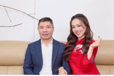 Vợ NSND Công Lý trải lòng chuyện 5 năm kết hôn chưa có con