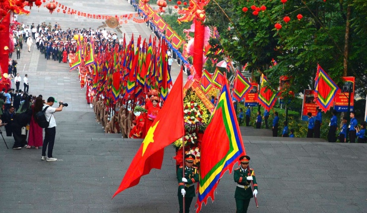 6,5 triệu lượt khách về Đền Hùng, du lịch Phú Thọ “cất cánh” sau mùa lễ hội - 1